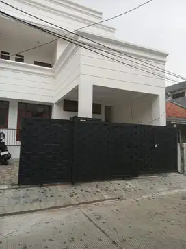 Dijual Rumah Baru 2,5 Lantai Bintaro Jaya Sektor 1 Jaksel