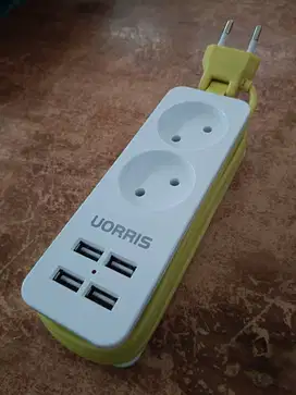 UORRIS Portable Stop Kontak Travel 4 USB Port 1,5 Meter 2 Steker Gan