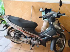 Dijual motor smash hitam