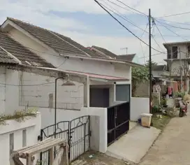 Rumah di perum grand riscon sejuk ada danau