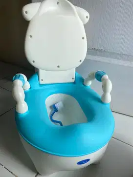 Kloset anak/ potty training masih baruu