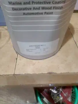 Cat Tahan Panas warna silver dan hitam tahan suhu 600C