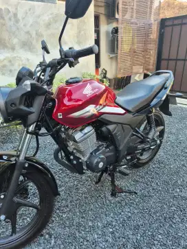 Honda CB150 Verza kondisi istimewa