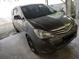 Dijual Toyota Kijang Innova V 2.0 AT