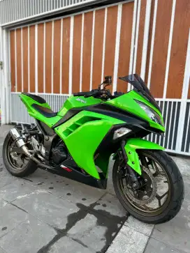 Kawasaki Ninja 250 FI 2015 Mulus Low KM