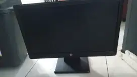 JUAL MONITOR MEREK HP 19inch mulus no minus