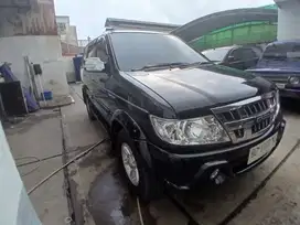 Isuzu Panther 2.5 Grand Touring Solar MT 2011