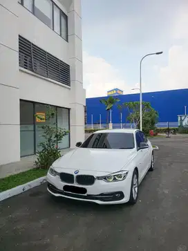 BMW 320i sport F30 LCi 2016 pemakaian 2017