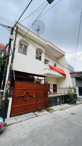 RUMAH DIJUAL 2 LANTAI PADEMANGAT BARAT