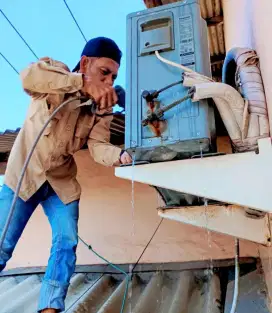 CUCI AC PASANG AC SERVICE AC SERVICE MESIN CUCI SERVICE KULKAS