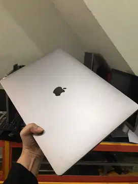 Macbook Pro 16” Core i9 2019/Touchbar/Dual Vga Nvidia Geforce 5500M