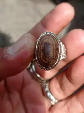 Cincin batu fosil kayu antik
