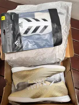 Adidas x ghosted 3/putih-gold/45 1/3 = 29 cm