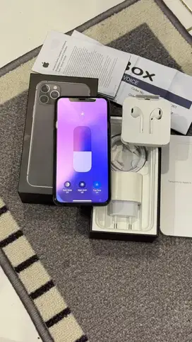 Dijual Iphone 11 Pro 64GB Grey Resmi Ibox Mulus Lengkap