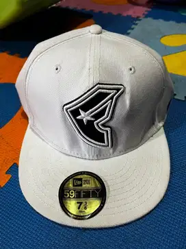 Topi famous sas