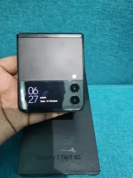 Jual cepat samsung z flip 3 5g ram 8/128 resmi