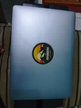 Macbook Pro 2018 Touch Bar 8/512