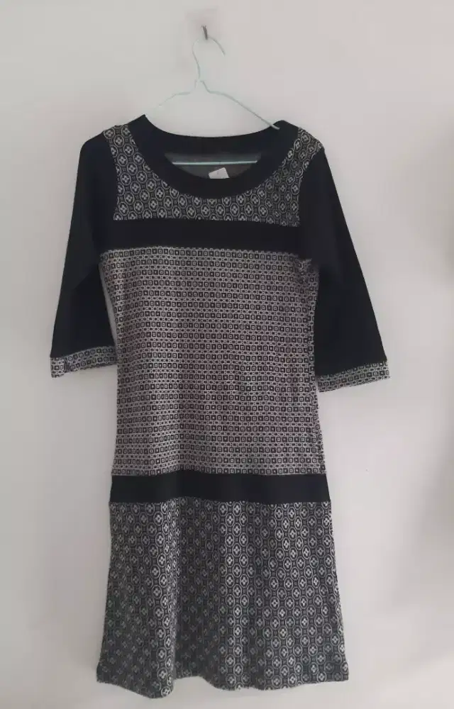 PRELOVED DRESS KAOS LEMBUT