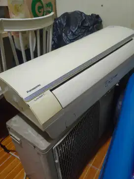 AC low Watt panasonic 3/4 pk