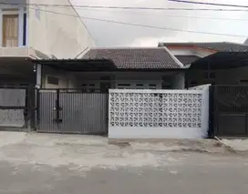 Rumah Siap Huni di Mainroad komplek Rancamanyar Indah