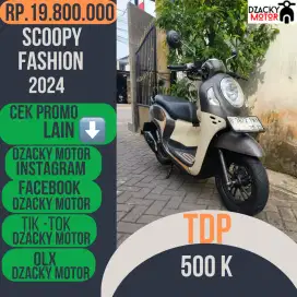SCOOPY FASHION 2024 SECOND LIKE NEW