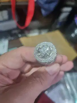 Cincin moissanite mewah
