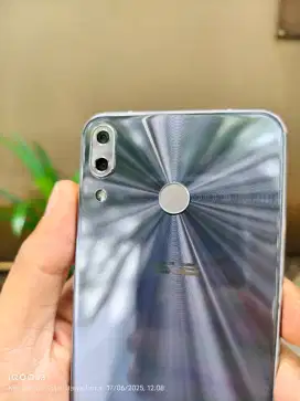 Asus zenfone 5z 6/128 mulus siap pakai