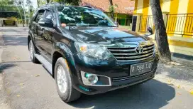 Grand Fortuner Diesel Matic 2012 Low KM orisinilan