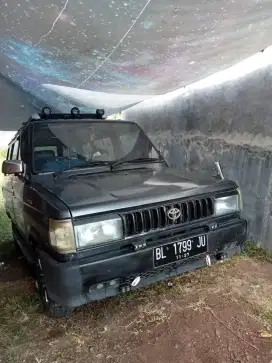 Di jual cepat kijang clasic