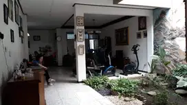DI JUAL RUMAH DI DHARMAHUSADA INDAH TIMUR