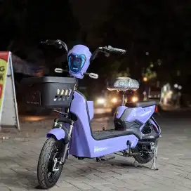 SEPEDA LISTRIK AGATHOS AE310 KHUSUS HARI INI CUMA 3.199 JUTAAN SAJA