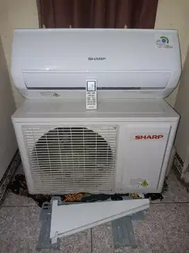 AC Sharp 1/2 PK Barang Mulus Full Ori barang copotan bukan servisan