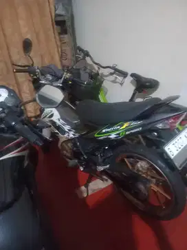 Satria Fu 150 CC warna putih 2012 stnk panjang