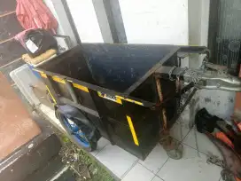Gerobak dorong motor