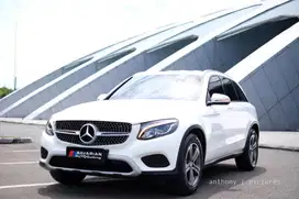 Mercy GLC250 4matic NIK 2016 WHITE jalan 40rb aja FULL ORI!