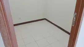 Disewakan apartemen tipe 2 bedroom kosongan bersih murah jakarta barat
