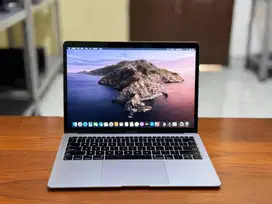 Macbook air retina 2018 i5 16/500
