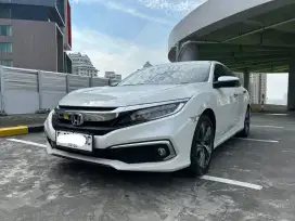 HONDA CIVIC TURBO SEDAN 2019, STNK 2020, Km 21000, PUTIH, ANTIK