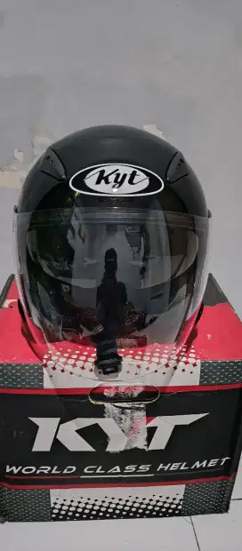 Helm KYT KYOTO HITAM SIZE M