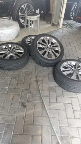 Jual velg copotan Inova zenix R18 original