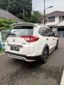 Honda BRV Prestige at metik th 2016 putih nopol genap Jakarta