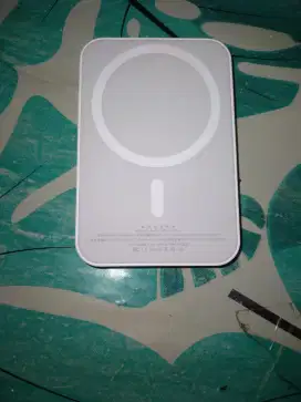 Sodara kasih power bank mulus untuk iphone saya...