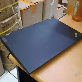 Lenovo thinkpad P15 G1 intel i7 gen 10 32gb 1tb TS resolusi 4k  Z-ATT