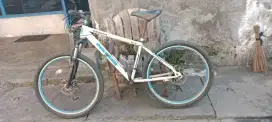 Sepeda bekas poligon