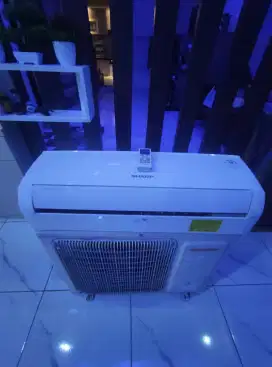 AC Sharp 1 PK (second berfungsi dengan baik)