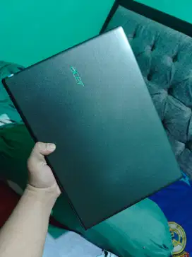 ACER E5-475G (DUAL VGA, Gaming & Rendering)
