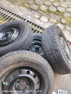 Ban Velg Ring 14 kondisi bagus