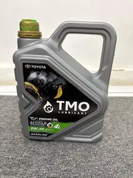 Oli mobil Toyota 5W-30 4 liter
