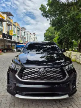 Toyota Innova Zenix (2023) 2.0 Zenix Type V Modelista Hybrid-AT