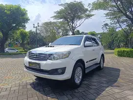 Kredit Tdp0jt JUALCEPAT! Toyota Fortuner 2.5 G VNT AT 2014 SIAP PAKAI